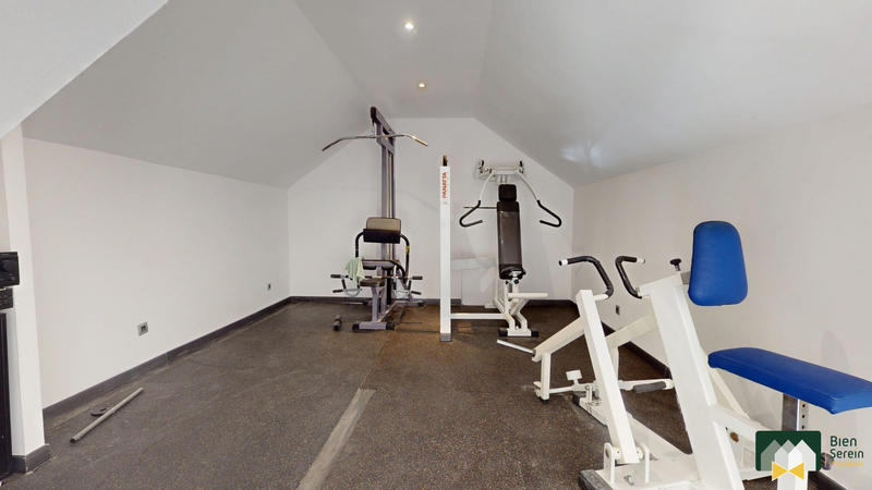 Maison - 190 m² - 7 pièces