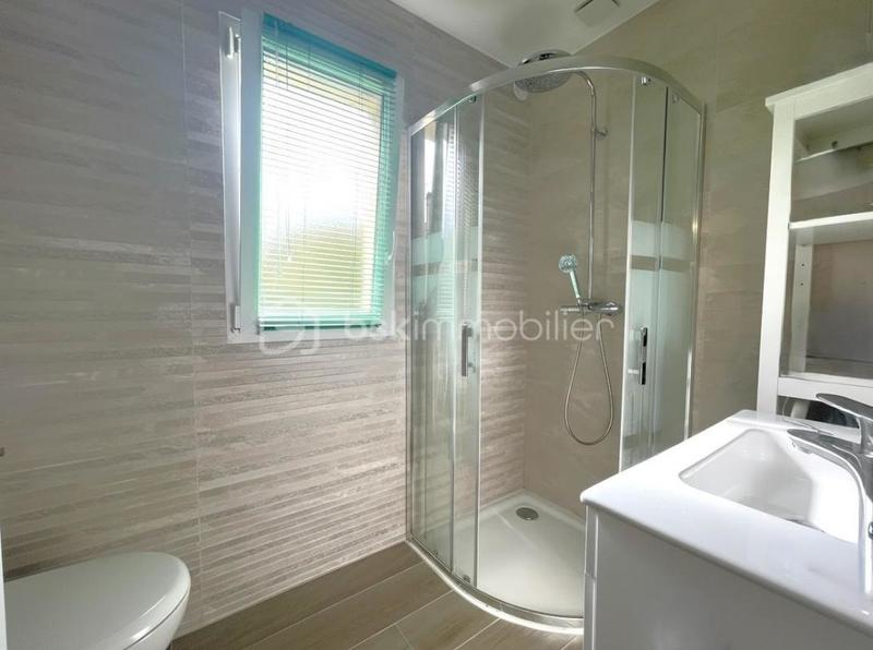 Maison - 98 m² - 6 pièces