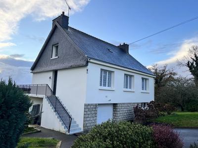 Maison - 123 m² - 6 pièces