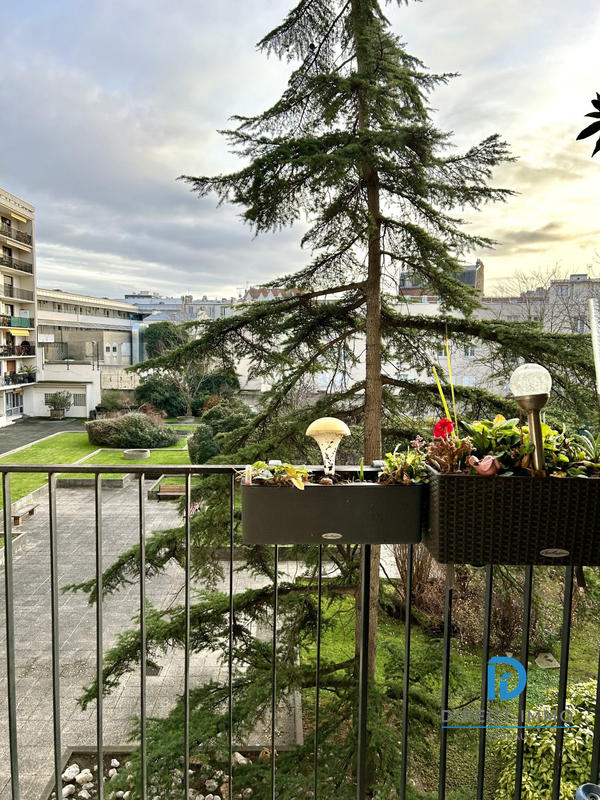 Appartement - 86 m² - 4 pièces