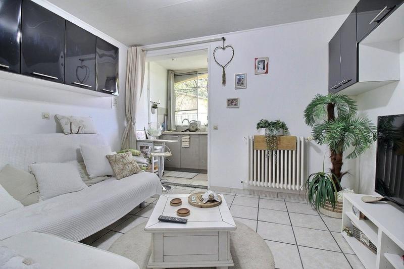 Immeuble - 906 m² - 40 pièces