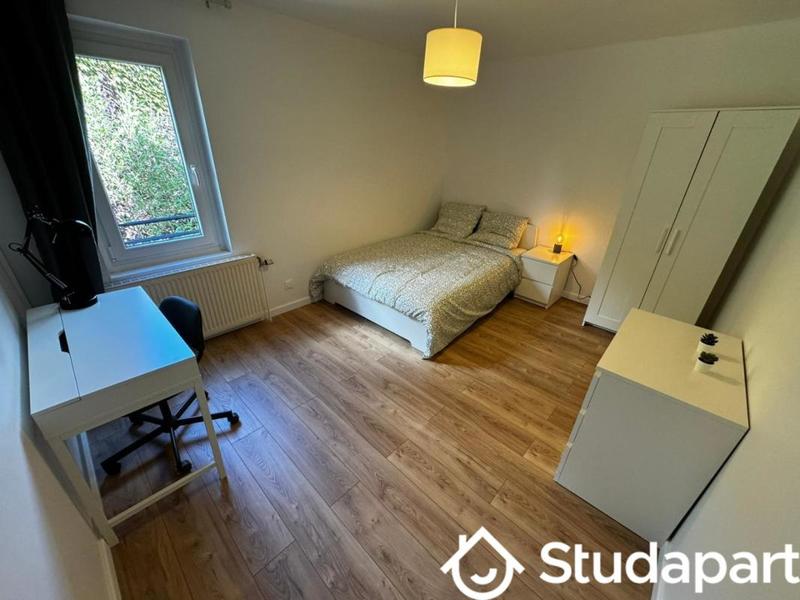 Maison de ville - 250 m² - 12 pièces