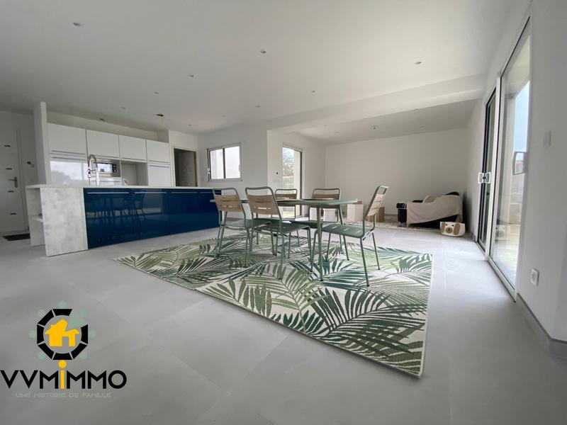 Maison contemporaine - 131 m² - 6 pièces