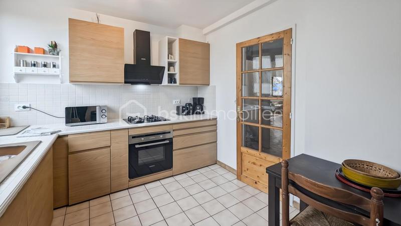 Appartement - 97 m² - 5 pièces