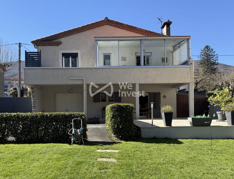 Maison - 93 m² - 4 pièces