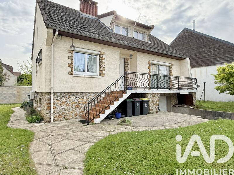 Maison - 112 m² - 5 pièces