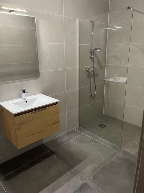 Appartement - 80 m² - 3 pièces