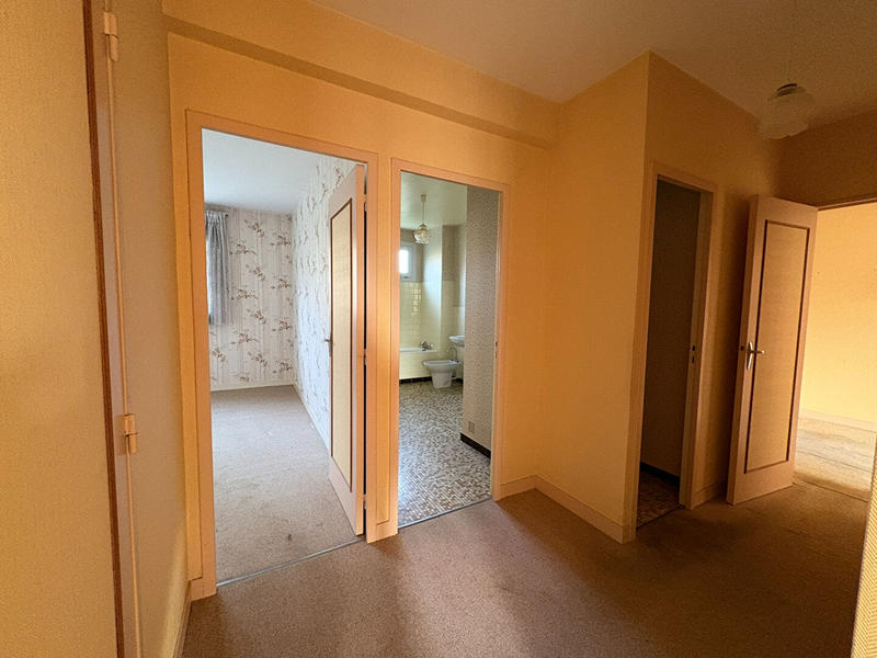 Appartement - 85 m² - 3 pièces