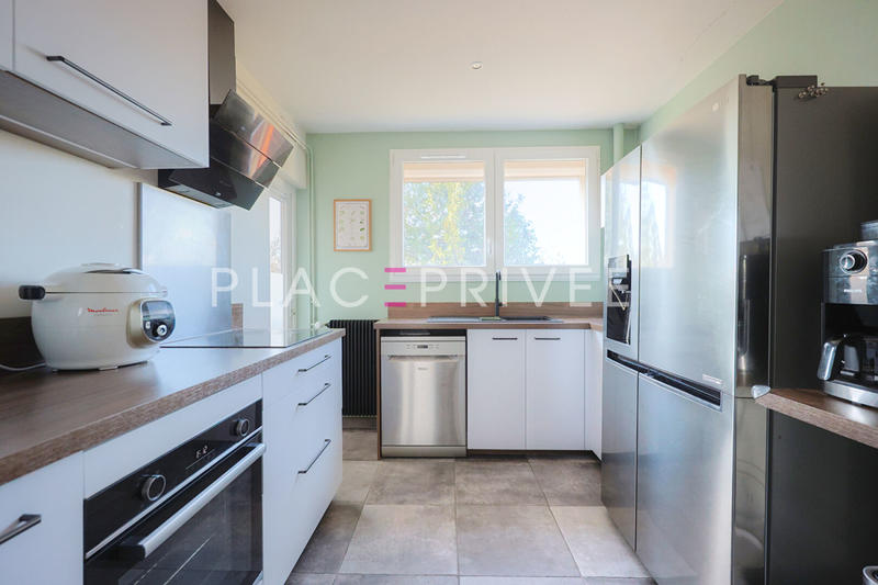 Appartement - 79 m² - 4 pièces