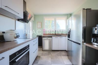 Appartement - 79 m² - 4 pièces