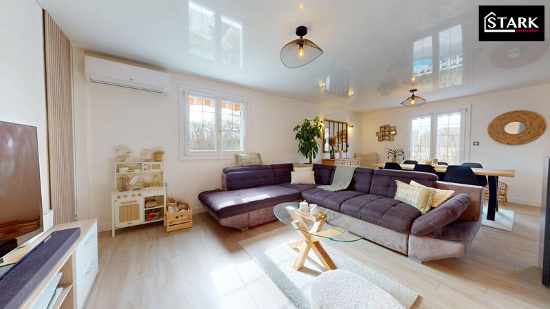 Maison - 103 m² - 5 pièces