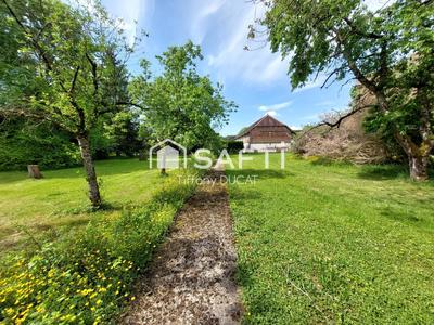 Maison - 470 m² - 15 pièces