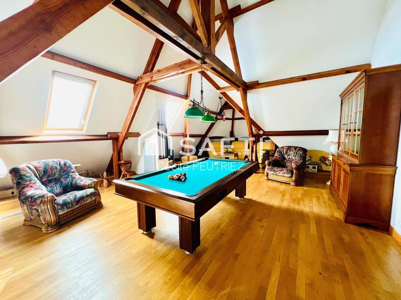 Maison - 231 m² - 6 pièces