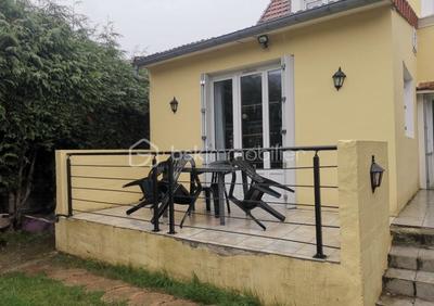 Maison de ville - 126 m² - 7 pièces