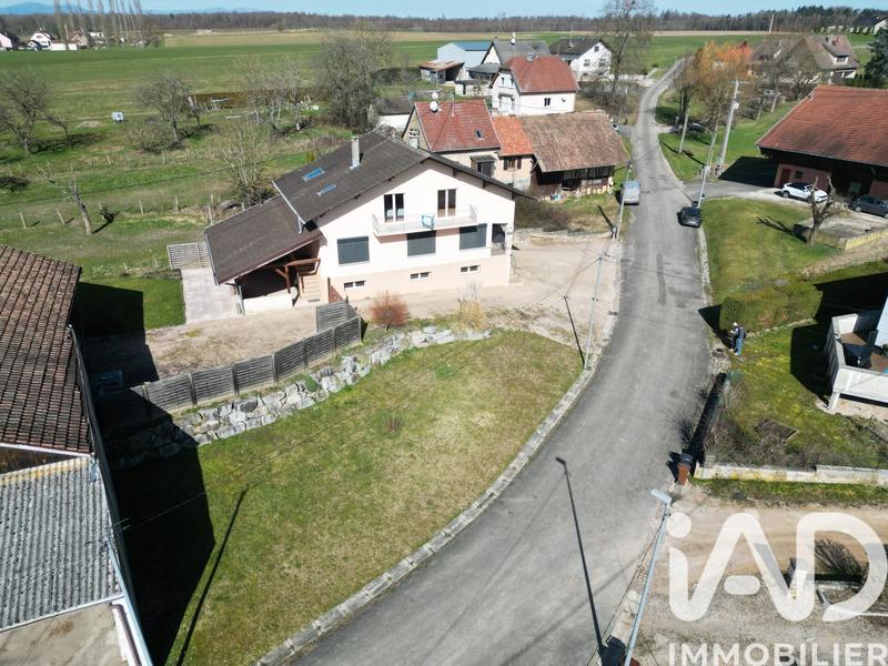 Maison - 177 m² - 8 pièces