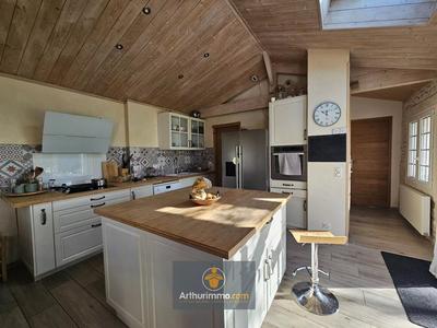 Maison - 100 m² - 4 pièces