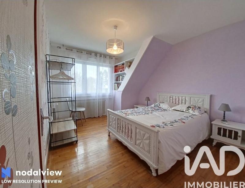 Maison - 163 m² - 9 pièces