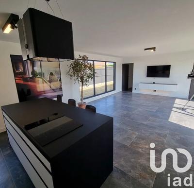 Maison - 90 m² - 3 pièces