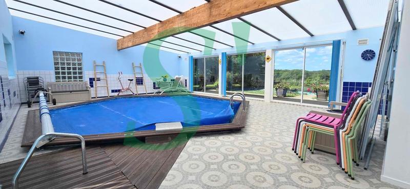 Corps de ferme - 327 m² - 7 pièces