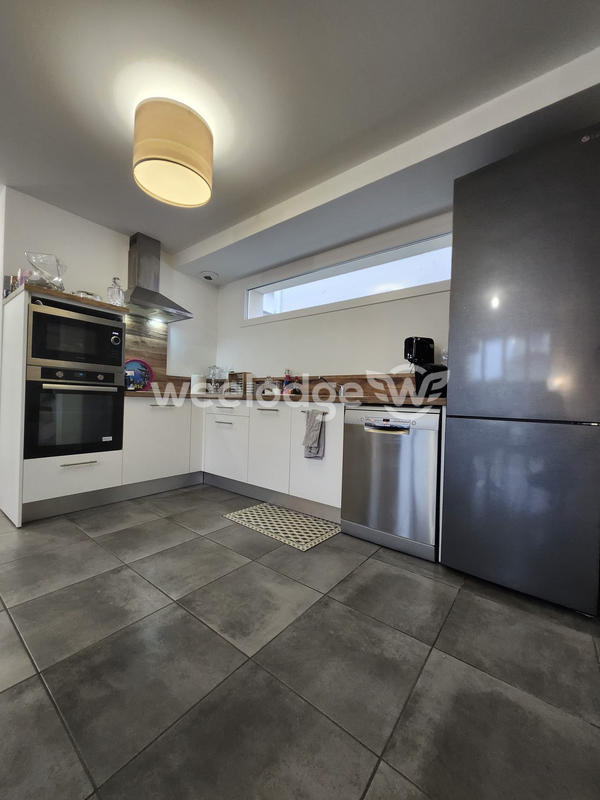 Maison - 94 m² - 4 pièces