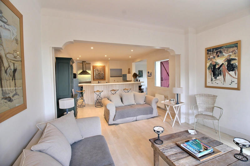 Appartement - 150 m² - 6 pièces