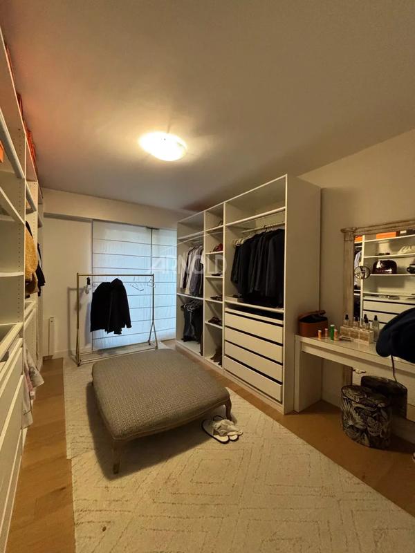 Appartement - 170 m² - 7 pièces