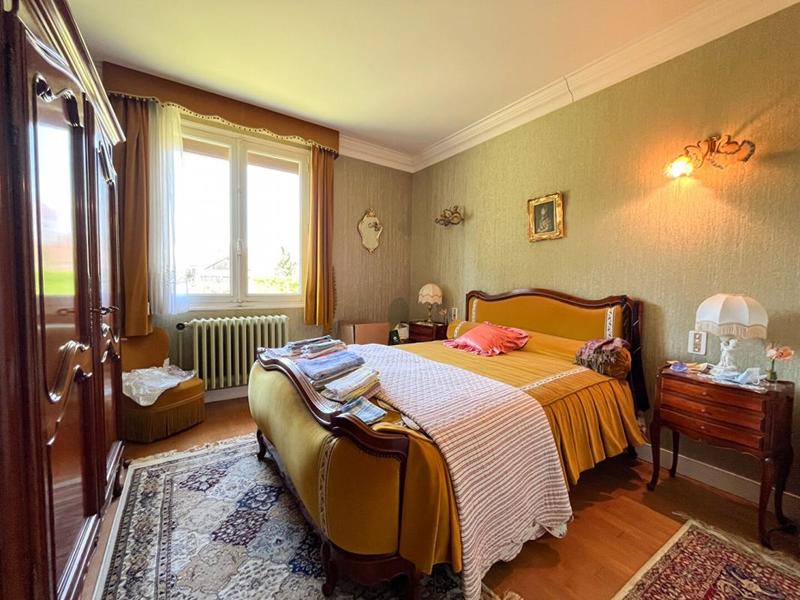 Maison - 254 m² - 11 pièces