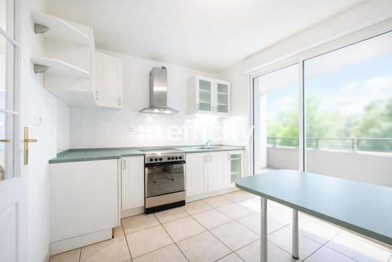 Appartement - 72 m² - 3 pièces