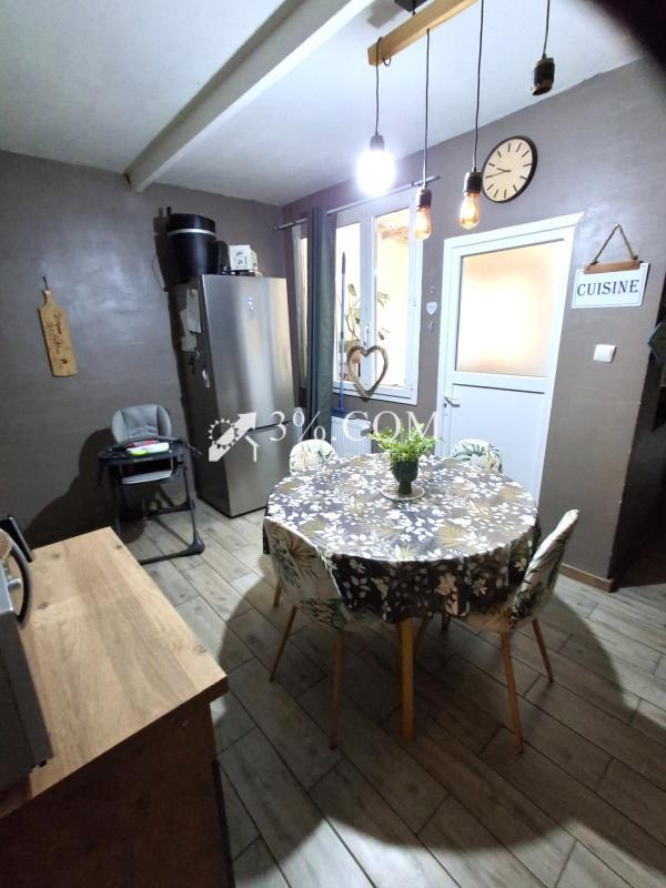 Maison - 119 m² - 8 pièces