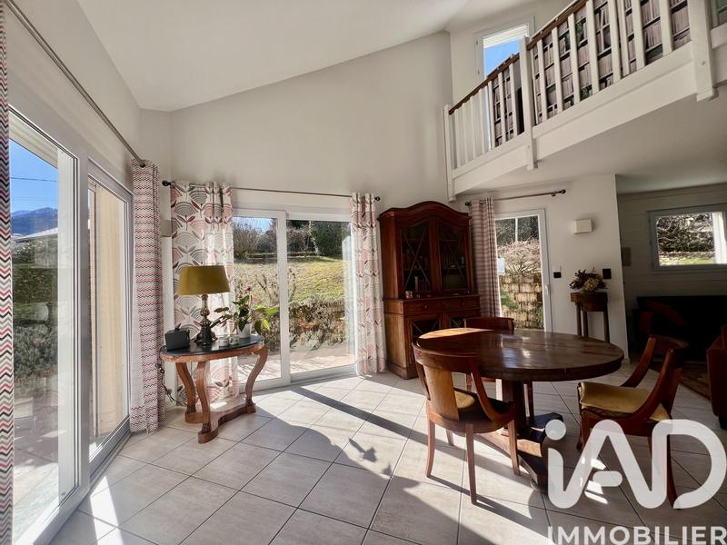 Maison - 185 m² - 6 pièces