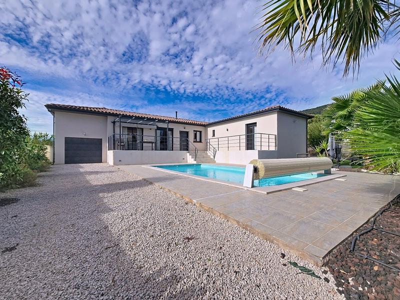 Villa - 137 m² - 5 pièces