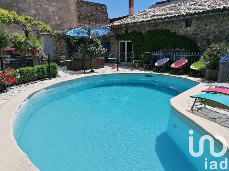 Maison de village - 433 m² - 26 pièces