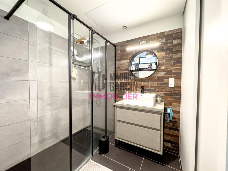 Maison - 182 m² - 7 pièces