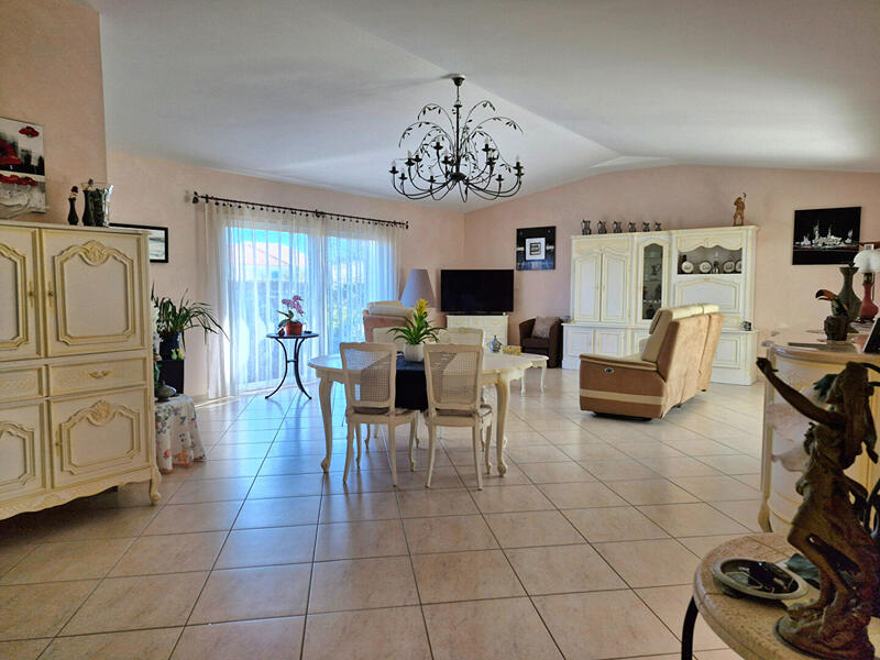 Maison - 175 m² - 6 pièces