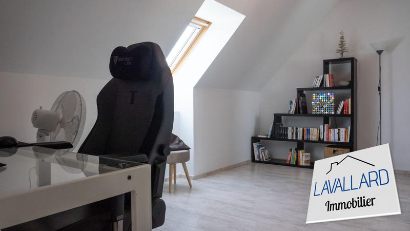 Maison - 175 m² - 9 pièces