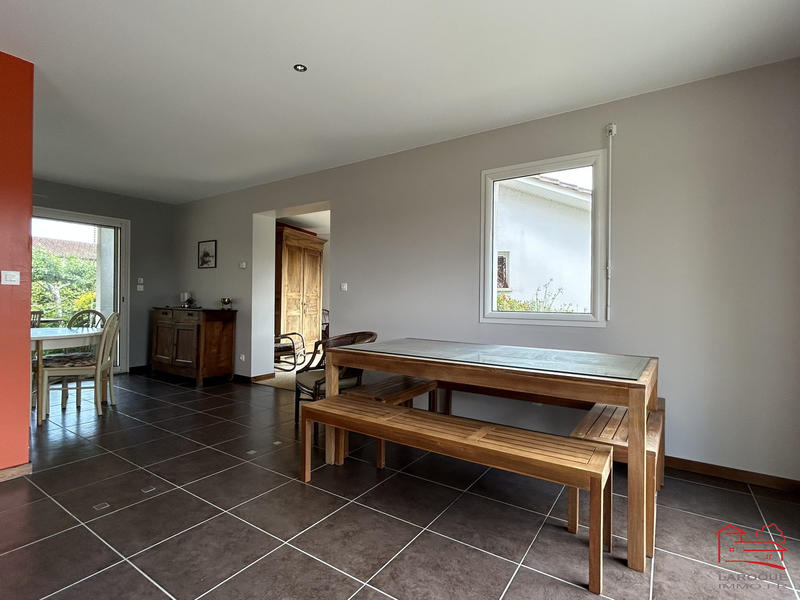 Maison - 145 m² - 6 pièces