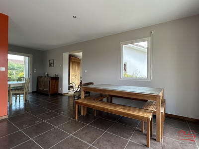 Maison - 145 m² - 6 pièces