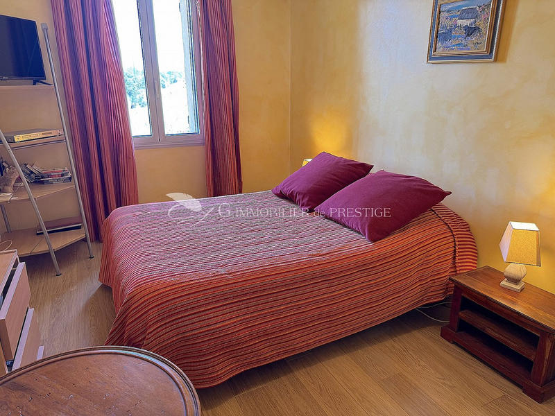 Mas - 257 m² - 9 pièces