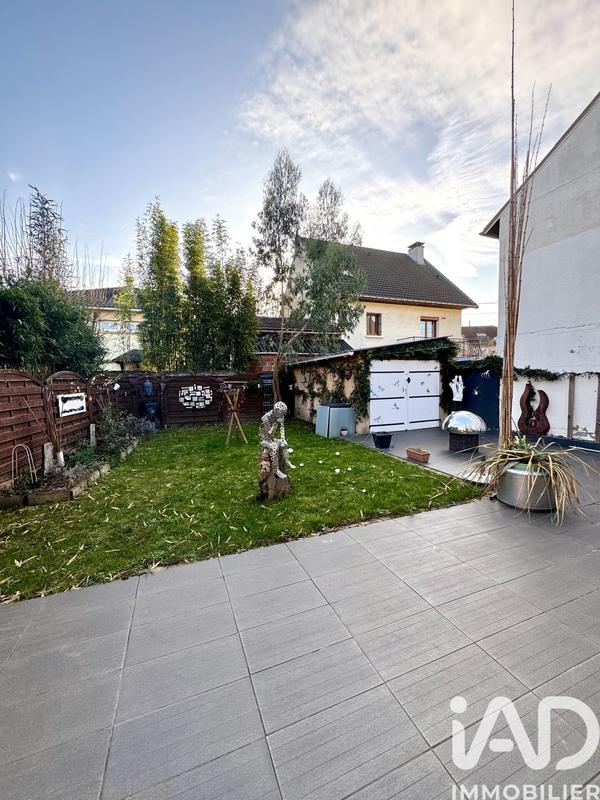 Maison - 90 m² - 4 pièces