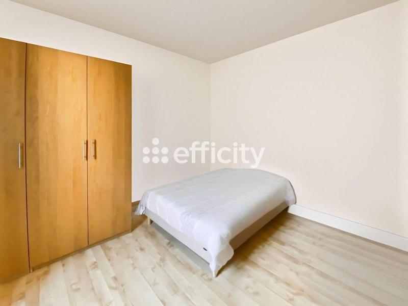 Appartement - 93 m² - 4 pièces