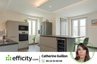 Maison - 202 m² - 7 pièces