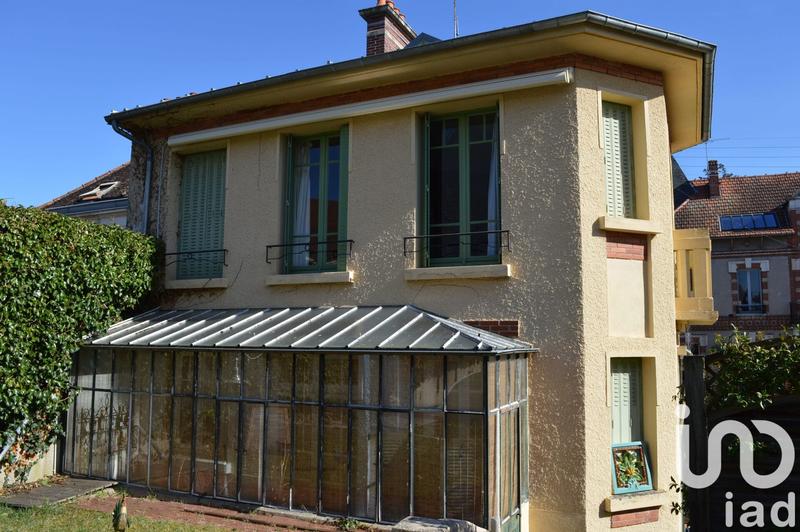 Maison de ville - 216 m² - 10 pièces