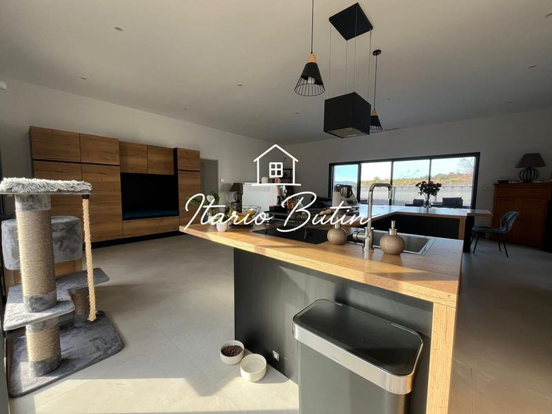 Villa - 149 m² - 5 pièces