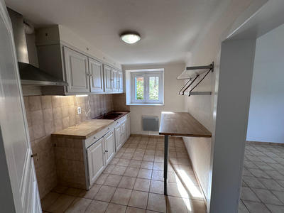 Appartement - 100 m² - 4 pièces