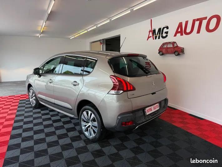 Peugeot 3008 1.6 Bluehdi 120 Cv. S&amp;S Allure