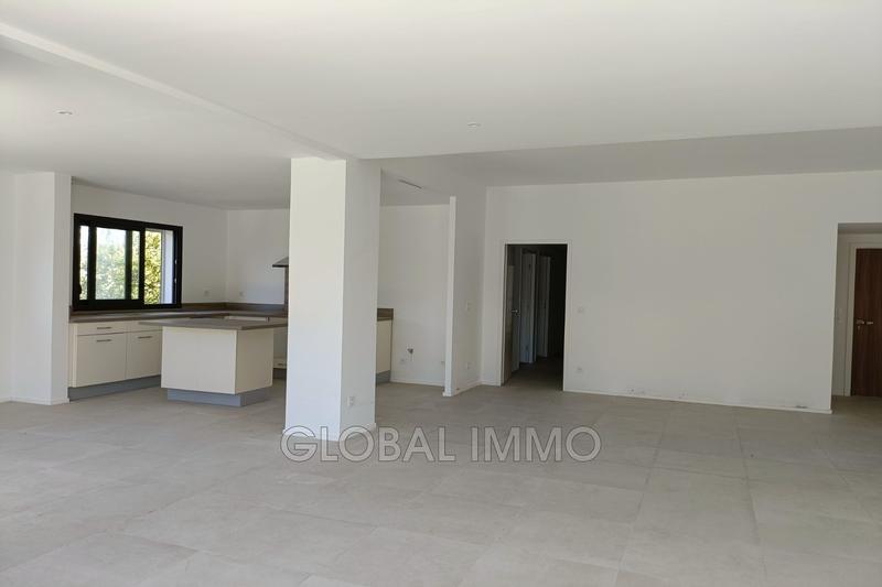 Appartement - 153 m² - 5 pièces