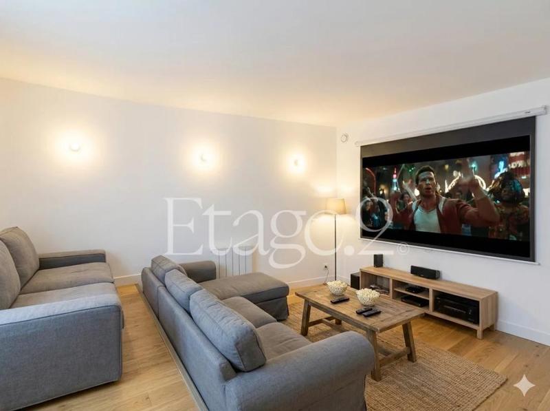 Appartement - 99 m² - 5 pièces