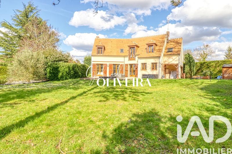 Maison - 232 m² - 10 pièces