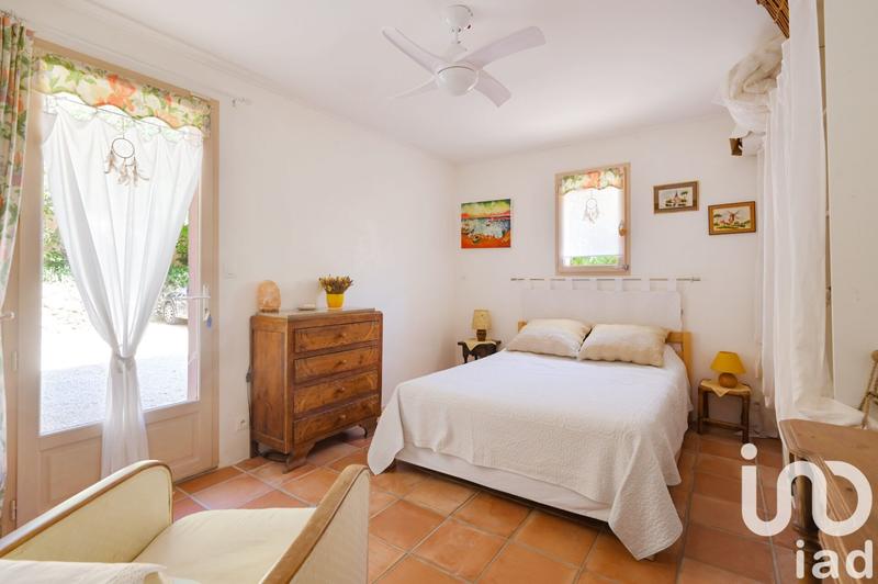 Maison - 180 m² - 7 pièces