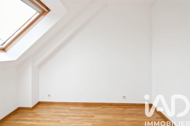 Maison - 93 m² - 5 pièces